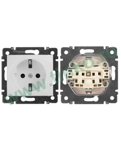 Розетка Valena 2К+3 10/16А, белый (774420). Розетка. LegranD в Бийске