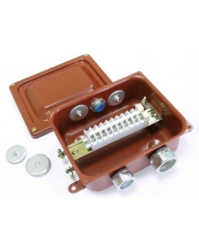 ККМА-10 У2 IP54 (zeta30372). Коробка клеммная металлическая с муфтами АТК для трубной электропроводки. ЗЭТА в Бийске