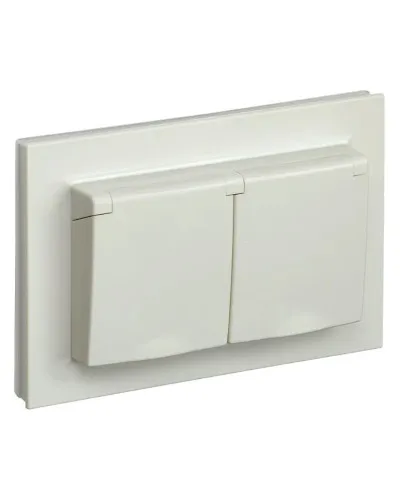 Розетка 2-местная с з/к РСбш12-3-44-БрКр бежевый BRITE (BR-R26-16-44-K10-F). Розетка с заземлением с защитными шторками и крышкой в сборе. IEK в Бийске